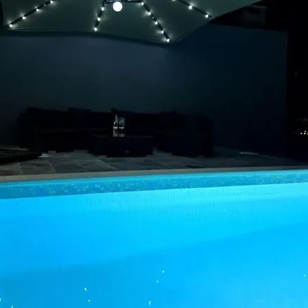 Nikola Hébergement de vacances Podstrana